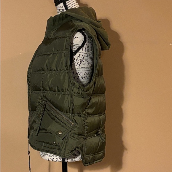 No Boundaries Dark Olive Vest - Picture 6 of 9